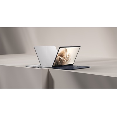 Zenbook 14 OLED (2025), Portable Laptop, 512GB SSD, 16GB RAM, Intel Core Ultra 7