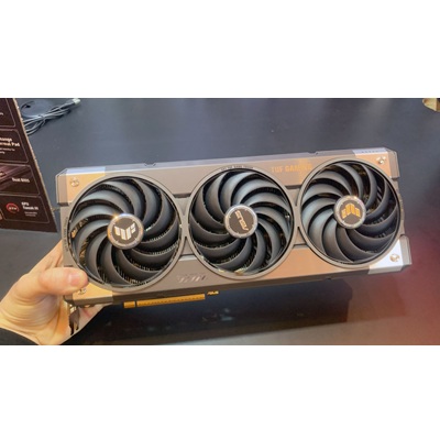 AMD Radeon RX 9070 XT - Image 5